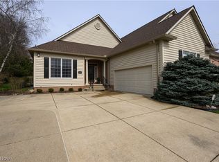 6405 Doral Dr NW, Canton, OH