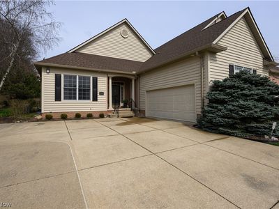 6405 Doral Dr NW, Canton, OH, 44718