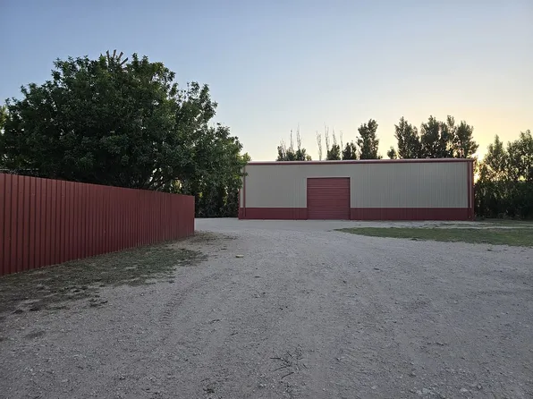 391 Private Road 400 N #B, Seminole, TX 79360