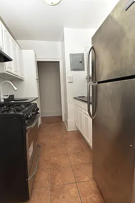 Rented by Bold New York | media 38