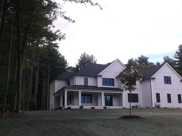 8 Pond St, Holliston, MA 01746