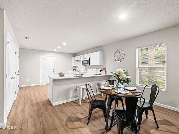 5th image of 3563 FITZGERALD Street