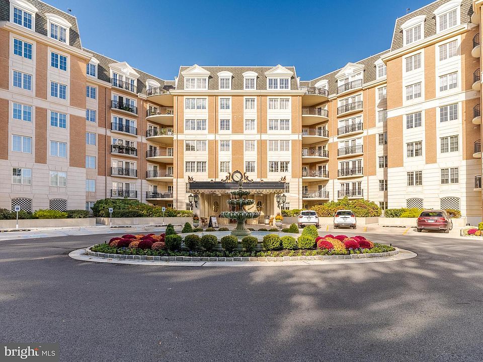 1st image of 190 Presidential Blvd Unit 413