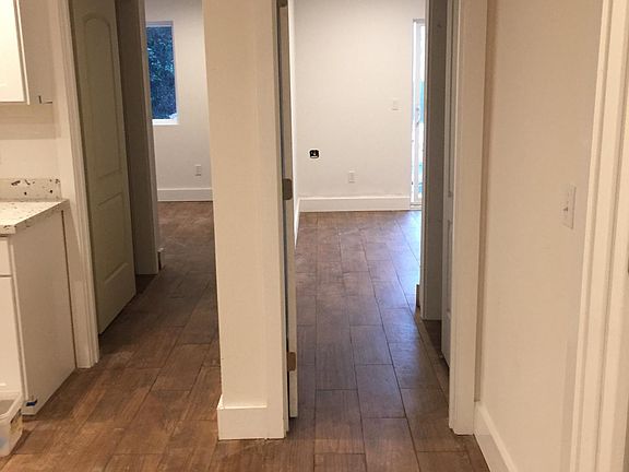 4th image of 120 Chester Ave #B