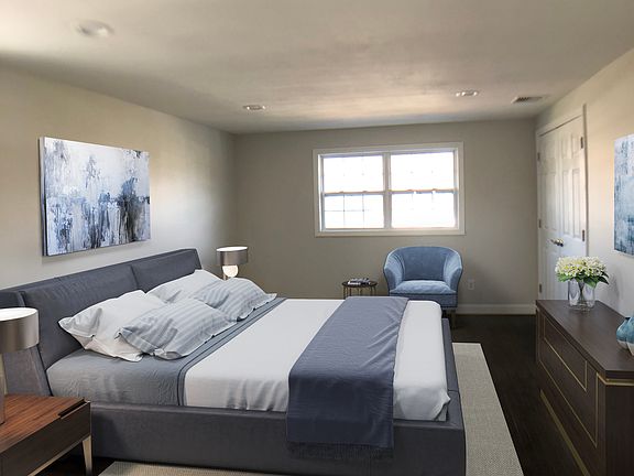 Master Bedroom w On-Suite 3