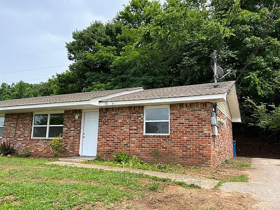 3rd image of 5794 Louise Ln