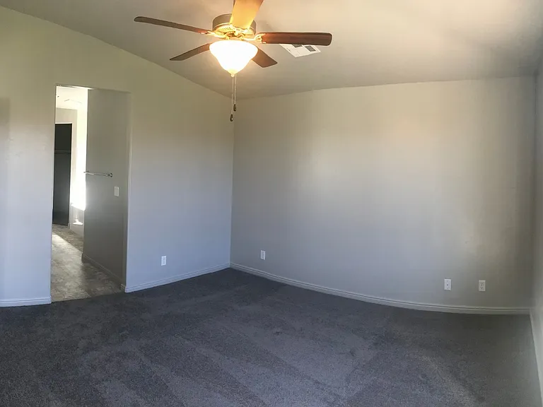922 E 3950 S — Photo 20