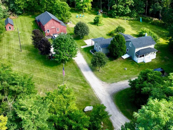 6188 Denton Hill Rd, Fenton, MI 48430