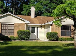 537 Dunbarton Rd, Montgomery, AL 36117