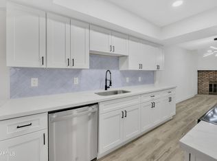 2101 W Lane Ave, Phoenix, AZ 85021