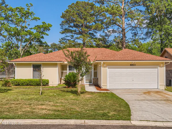 8843 Victoria Lndg Dr W, Jacksonville, FL 32208
