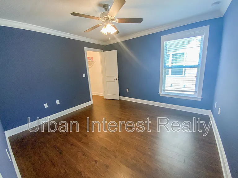 403 King St — Photo 19