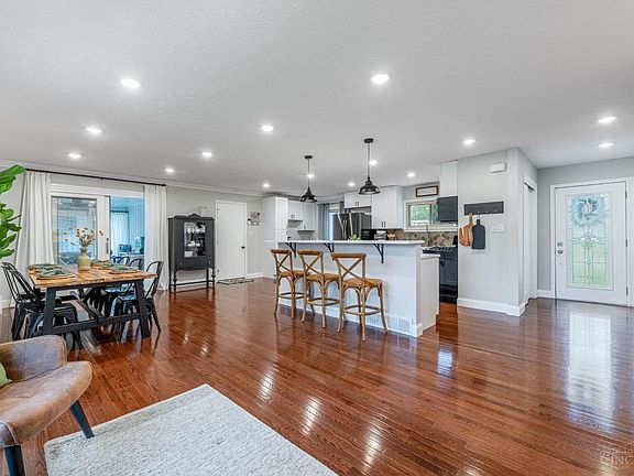 5th image of 4629 Wicklow Dr