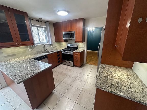 2nd image of 5104 Pommeroy Dr