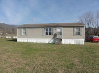 126 Sunland Dr, Andrews, NC 28901