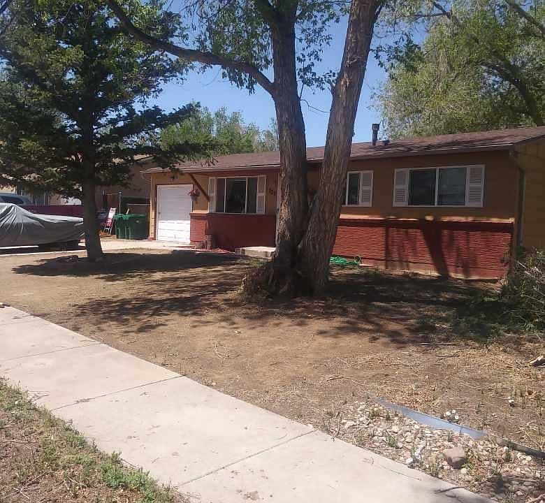 1st image of 725 Calle Entrada