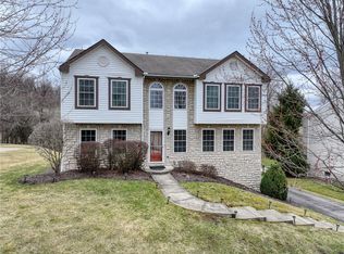 104 Commodore Dr, Mc Donald, PA