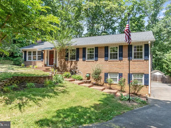 315 Braehead Dr, Fredericksburg, VA 22401