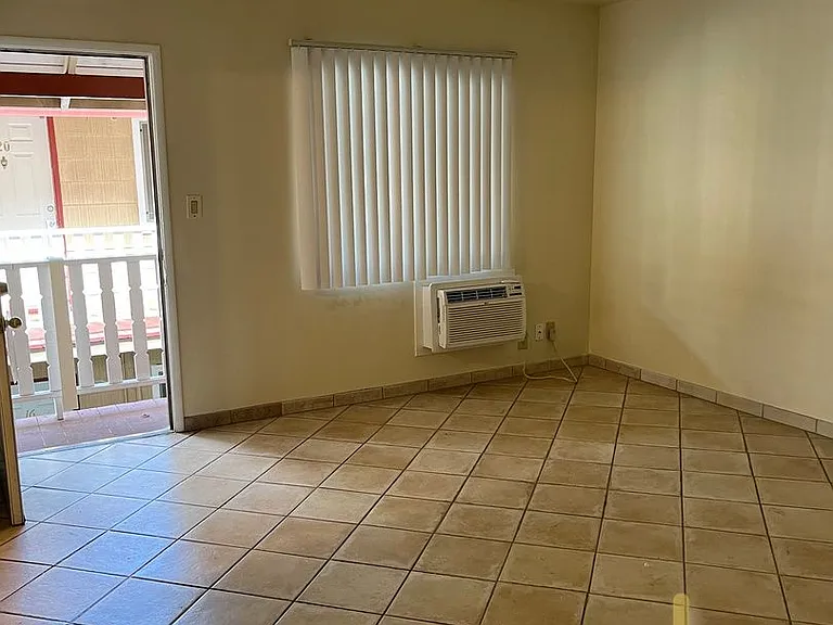 D Street Apartments — Photo 12