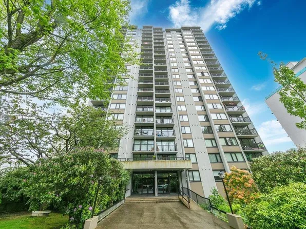 1330 Harwood St #2103, Vancouver, BC V6E 1S8