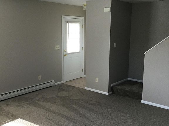 Entry Way / Front Door