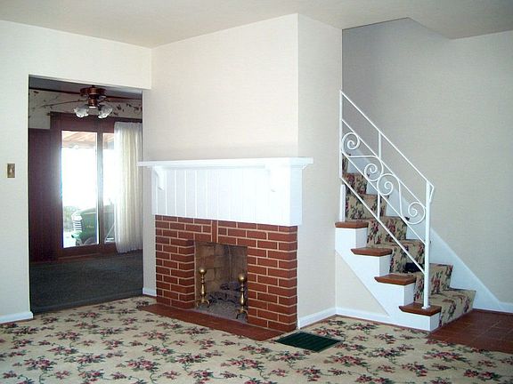 4th image of 1636 Highland Ave