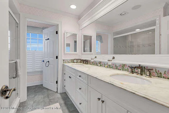 1081 Barnegat Ln — Photo 14