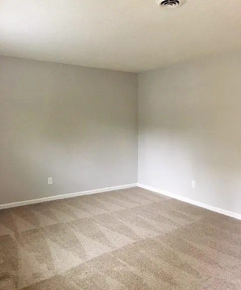 511 Sherwood Ct — Photo 6