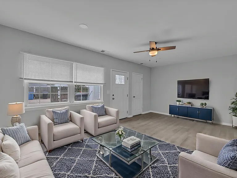 817 Biltmore Dr — Photo 23