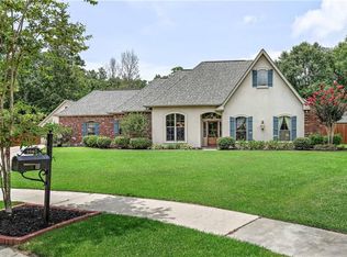 1040 Thrush Dr, Mandeville, LA 70448