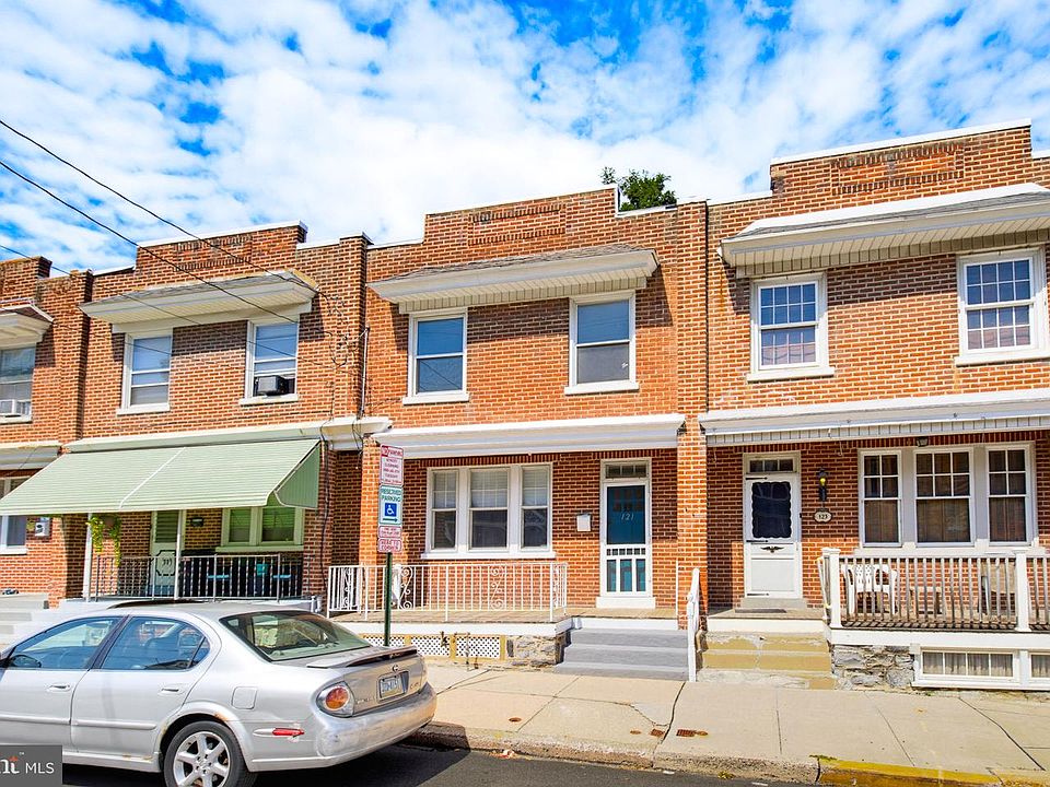 1st image of 121 E New St