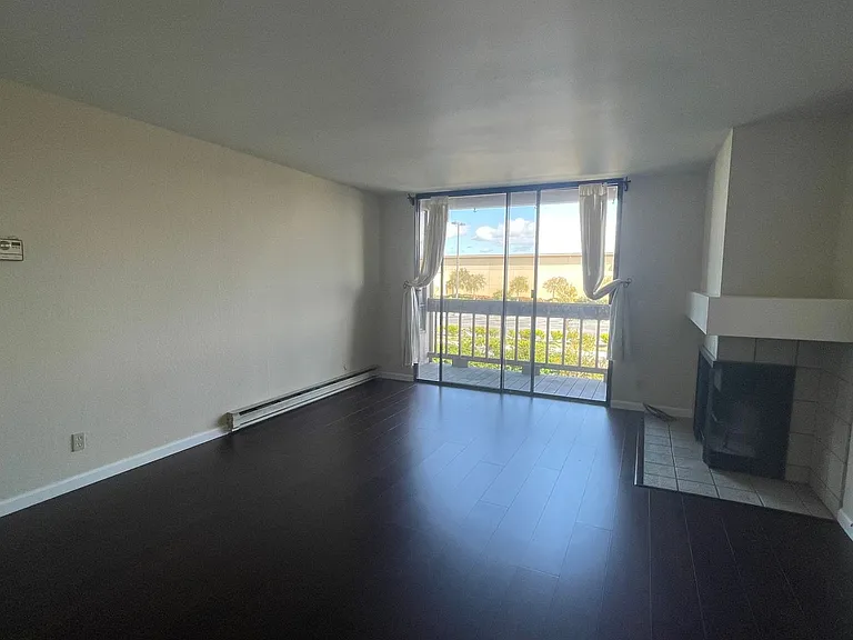 2101 Shoreline Dr #254 — Photo 6