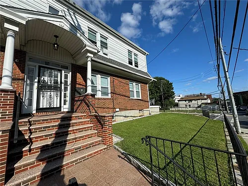 667 Yonkers Ave #1R Photo 1