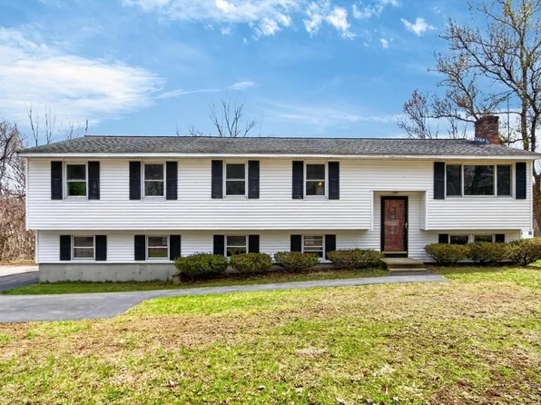 73 Nashua Rd, Pepperell, MA 01463