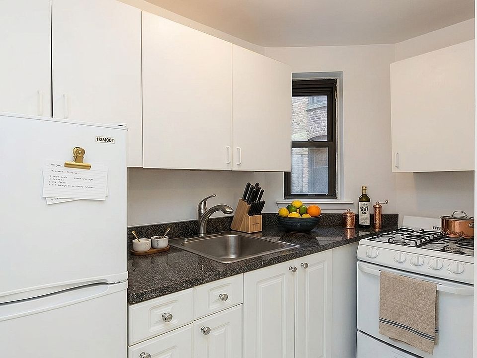 2nd image of 342 E 55th St #6F