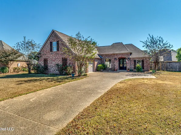 116 Stonebrook Dr, Florence, MS 39073