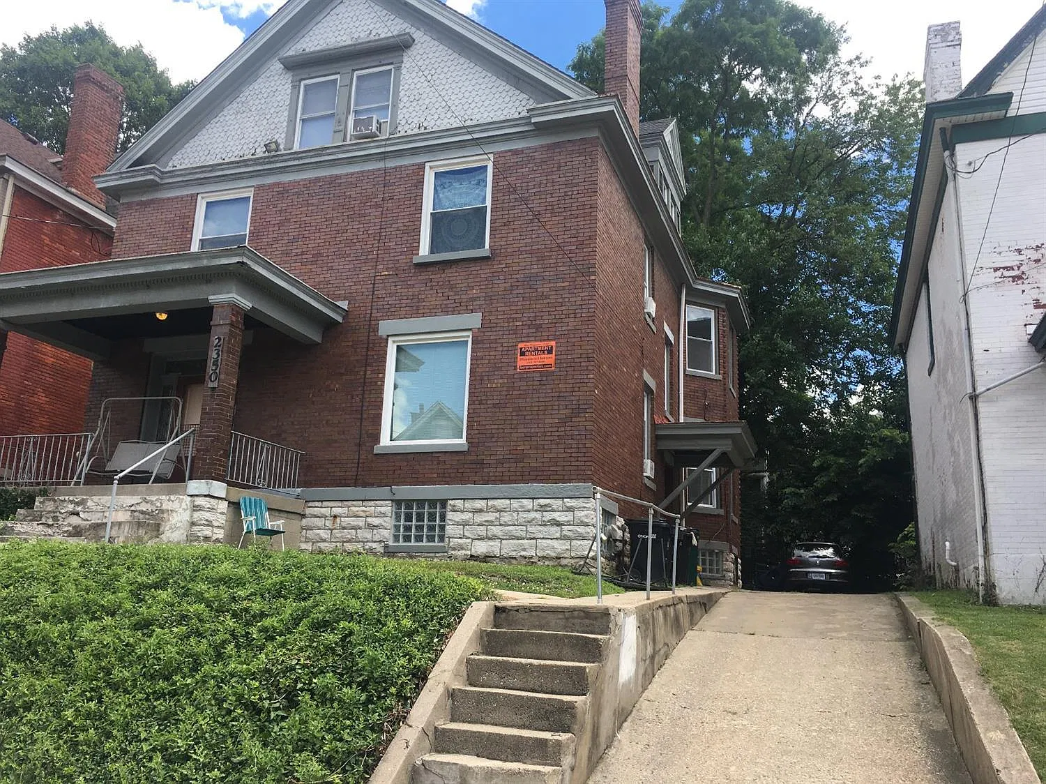 8 bed, 3248 sqft, $4,900 — Photo 1