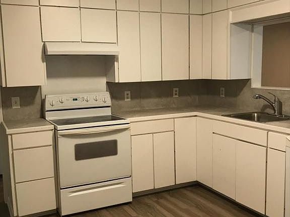 5th image of 306 Morris Dr