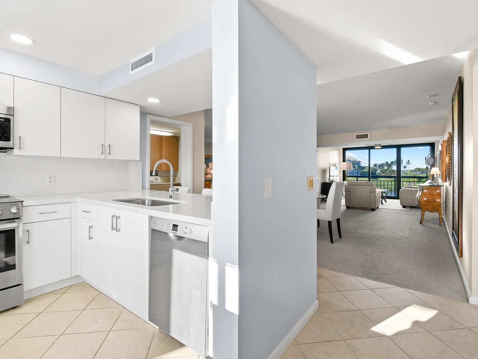 2 bed, 2.0 bath, 1332 sqft, $7,500 — Photo 4