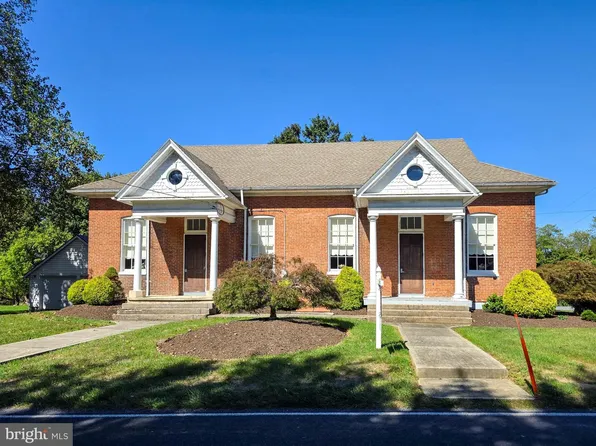 171 East Ave, Greencastle, PA 17225