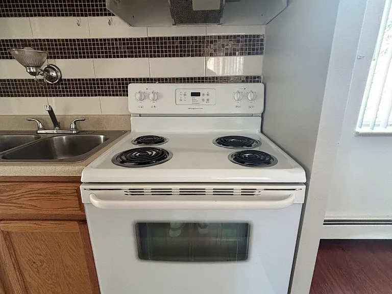 Shady Brook — Photo 16