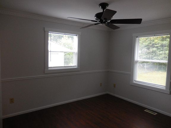 5th image of 414 Dogwood Dr