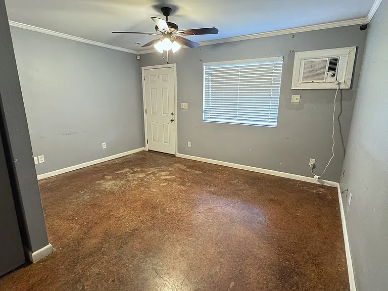 211 Hodge St #105 — Photo 5