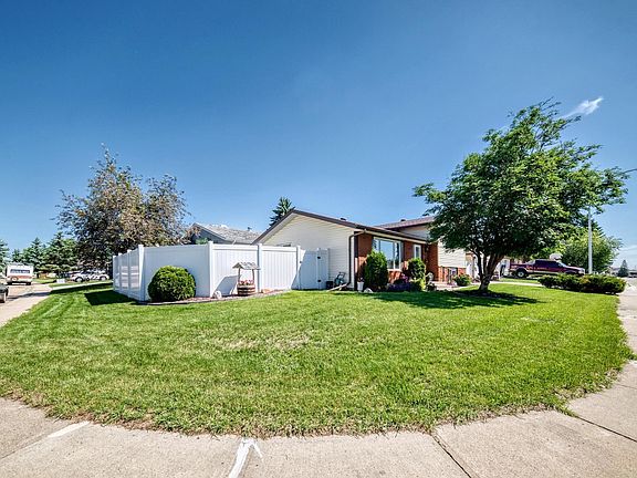 3rd image of 11708 138th Ave NW
