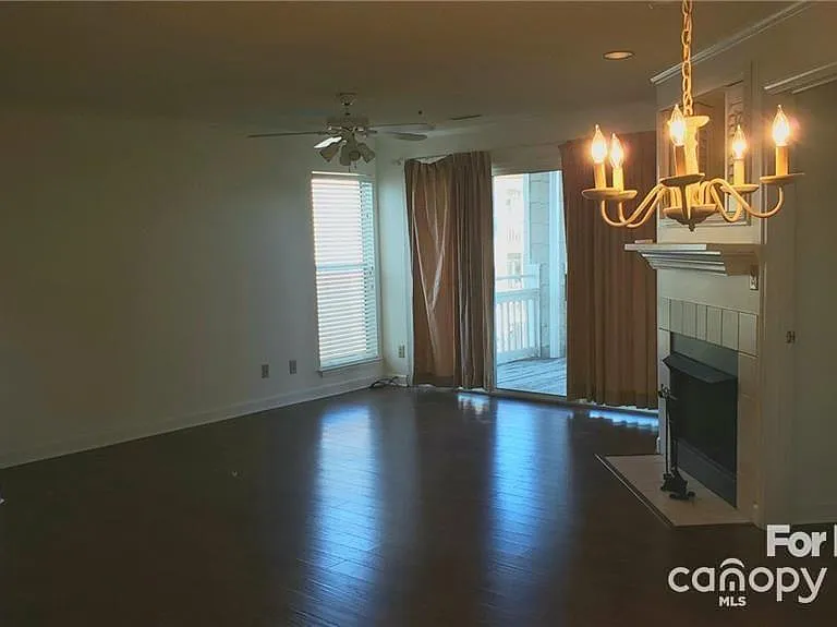 1044 Southwest Dr — Photo 13