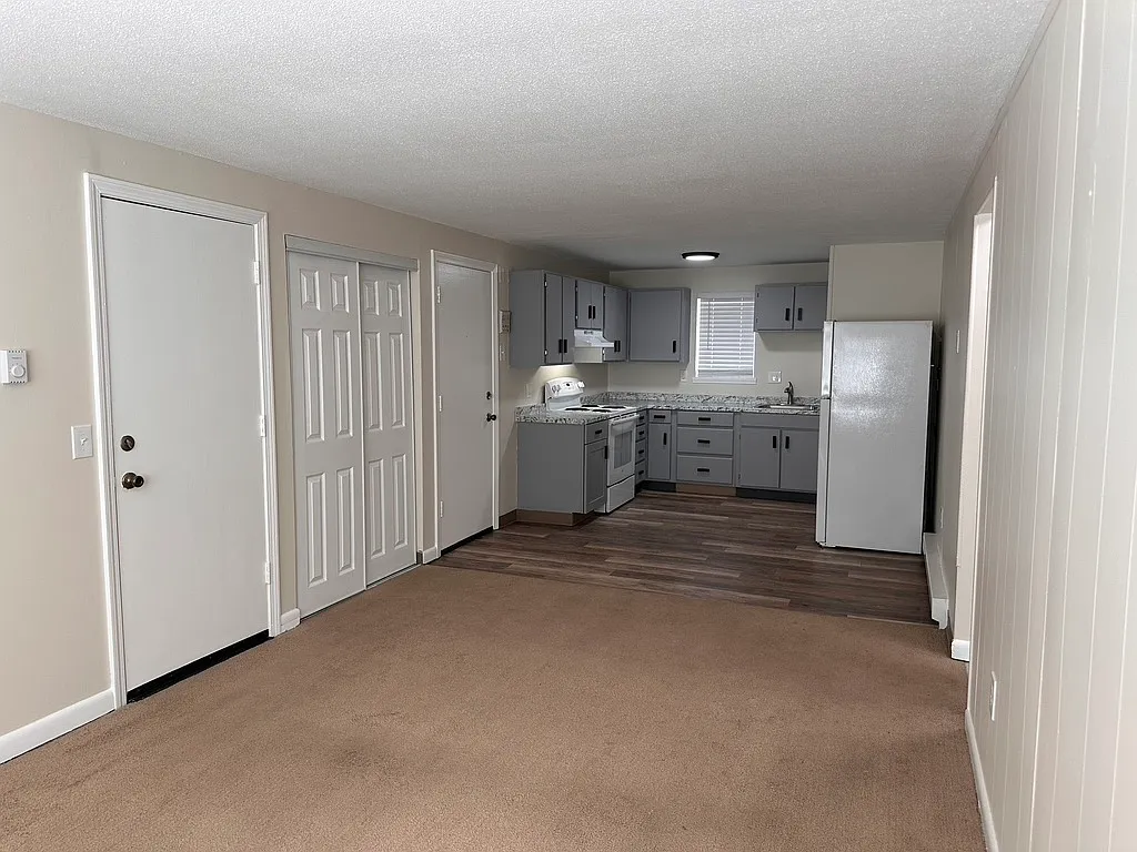 Building Photo - 28 Simard Dr #1