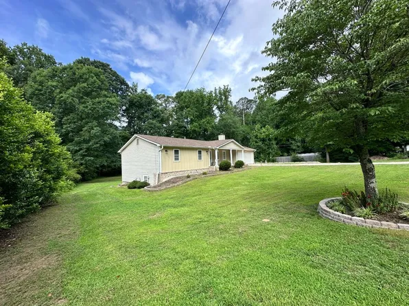 3305 Newcastle Way, Snellville, GA 30039