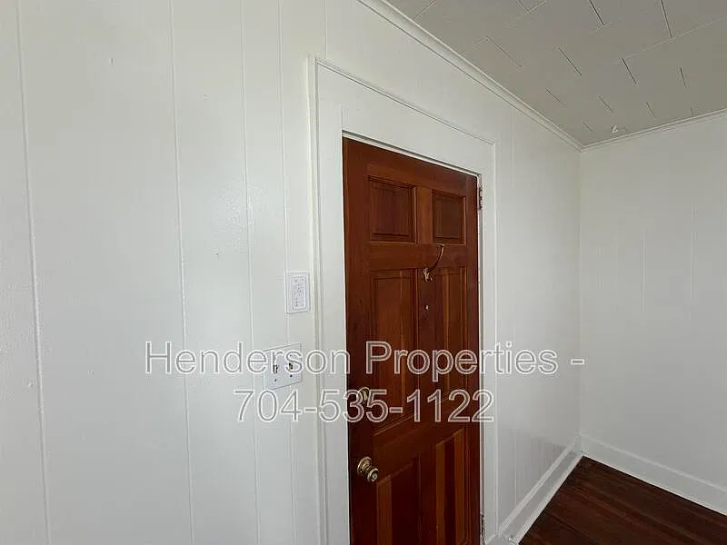 Studio, $1,000 — Photo 4