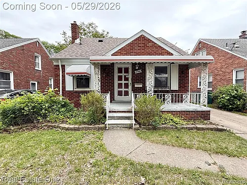 1746 N Denwood St Photo 1