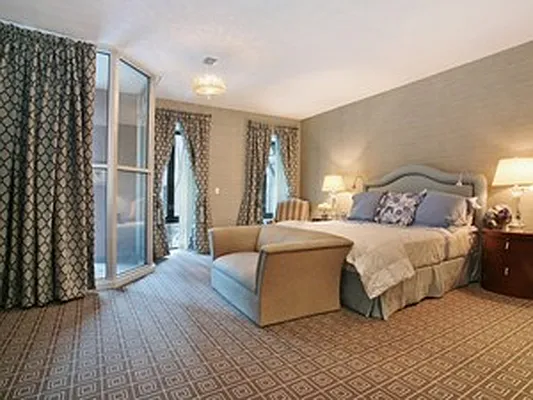 Sold by Corcoran | media 23